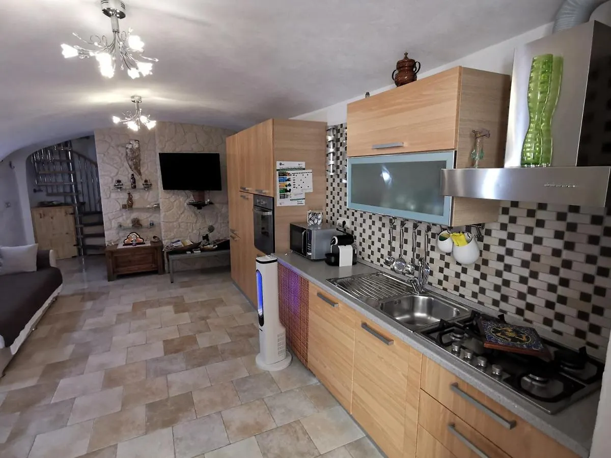 Vicolo Fiorito Apartment Alghero Italy